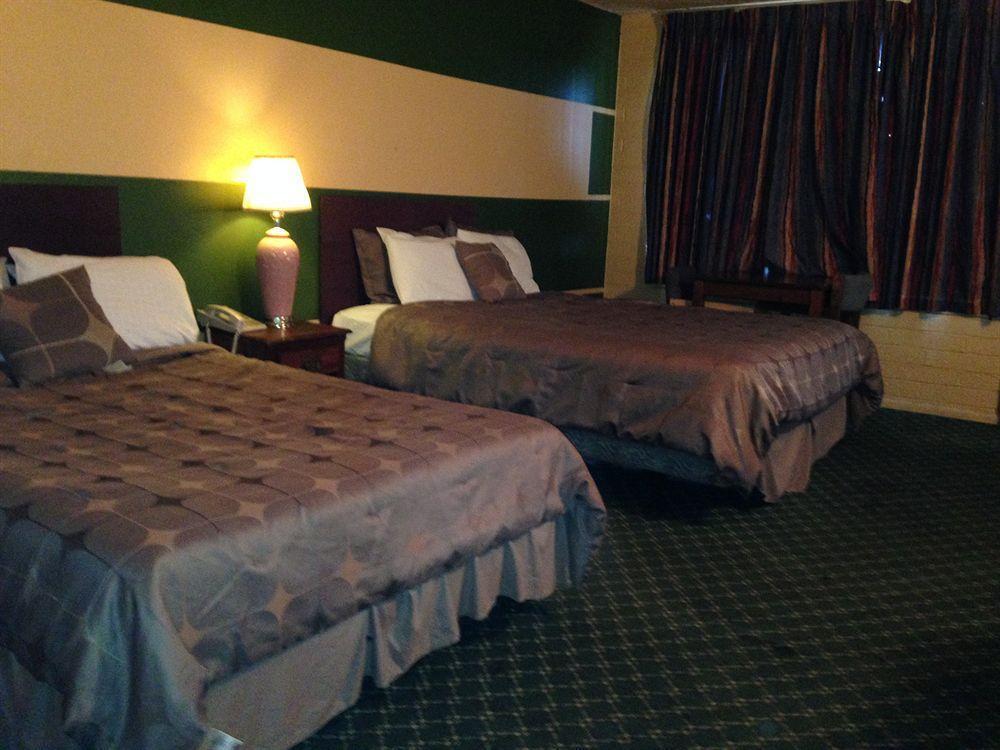 Travel Inn Flagstaff Exterior photo